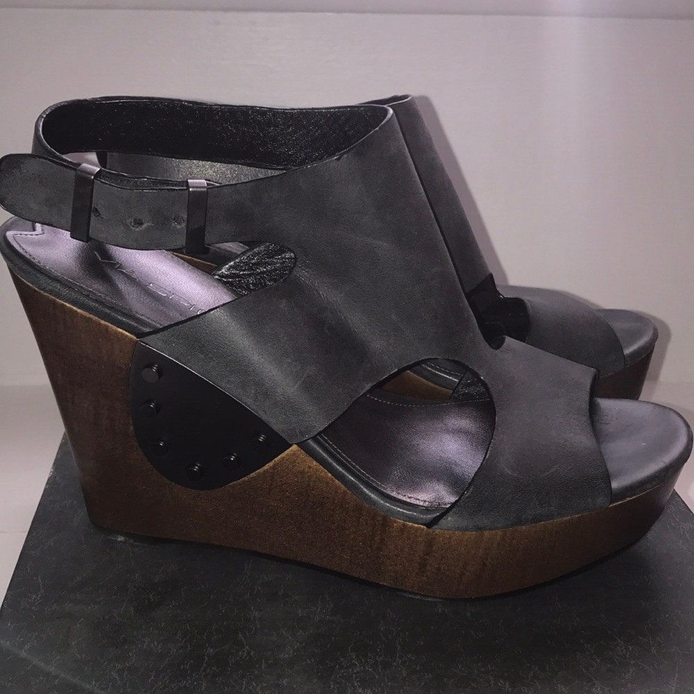VIA SPIGA WOOD AND LEATHER WEDGE, BLACK SIZE 7.5